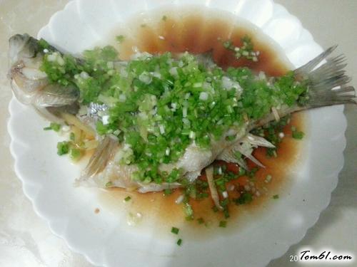 【清蒸鲈鱼】