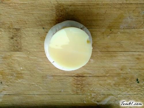 【口菇豆腐盅】