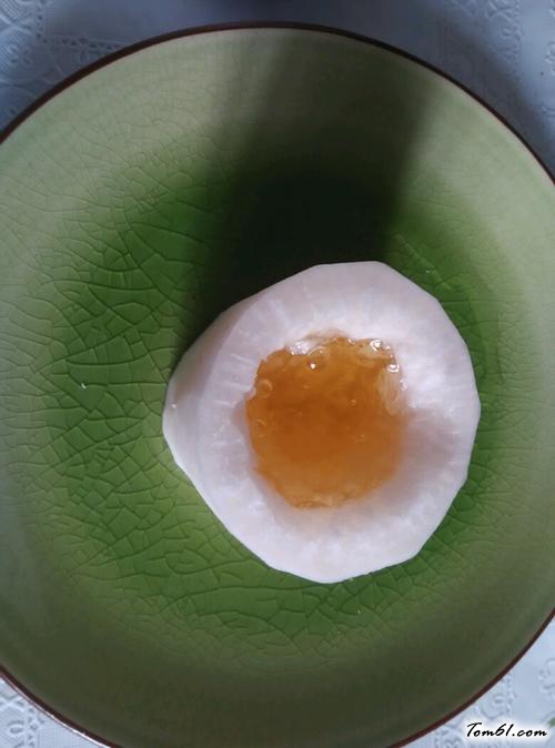 【白萝卜炖蜂蜜】