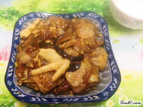 【香菇蒸滑鸡】