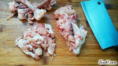 【鸡肉蒸芋头】