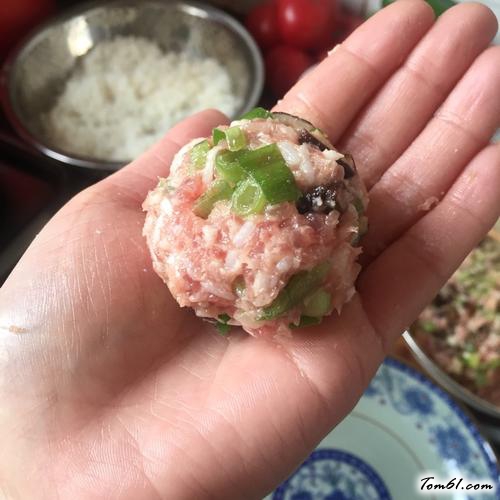 【糯米珍珠丸子】