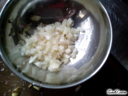 【金针菇蒸粉丝】