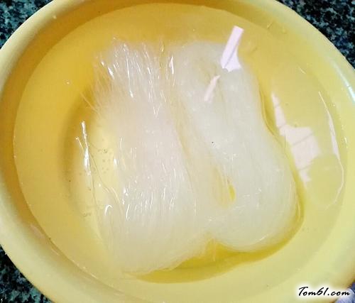 【金针菇蒸粉丝】