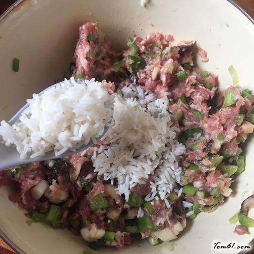 【糯米珍珠丸子】