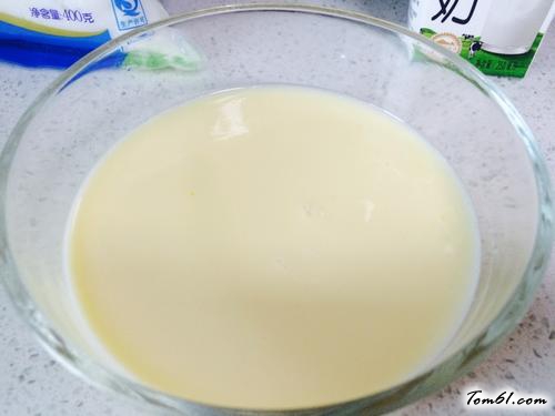 【牛奶蒸蛋】