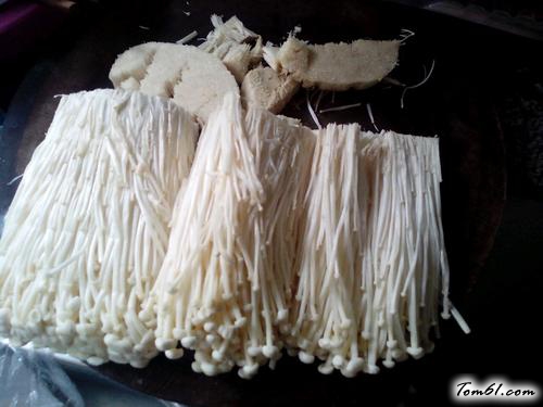 【金针菇蒸粉丝】