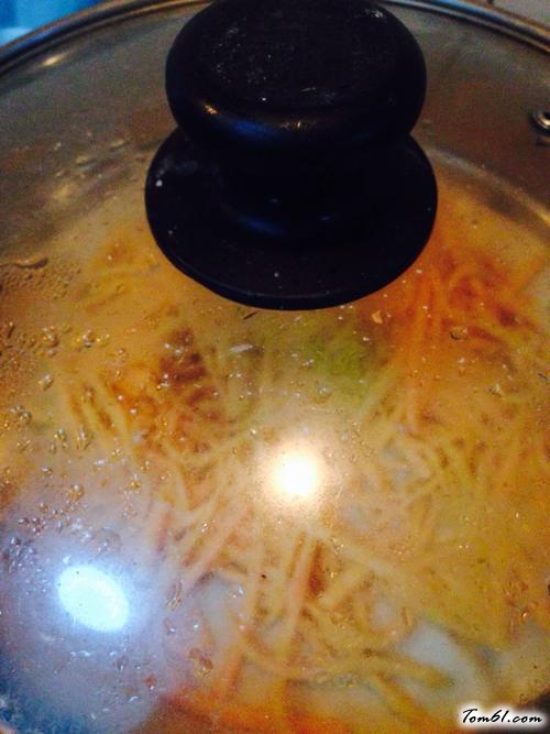 【粉蒸胡萝卜丝】