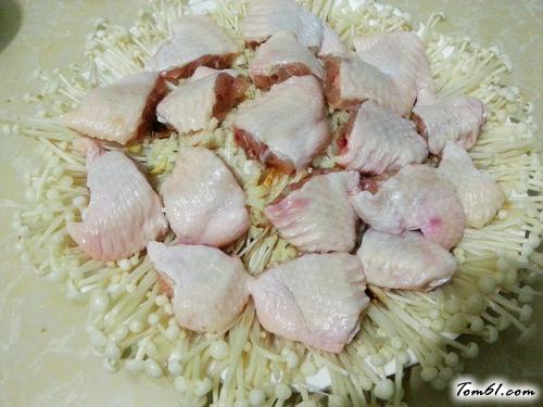 【蒜蓉金针菇蒸鸡翅】