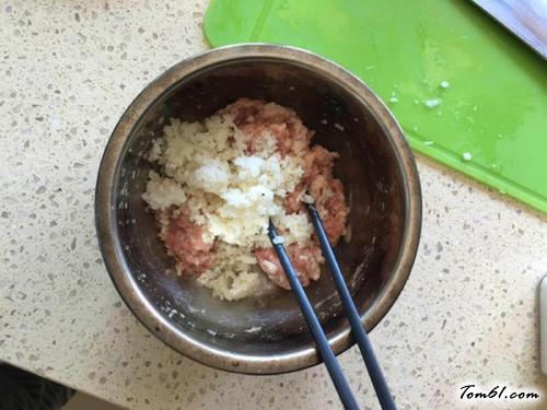 【糯米肉丸子】