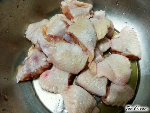 【蒜蓉金针菇蒸鸡翅】