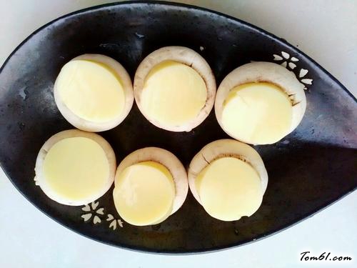 【口菇豆腐盅】