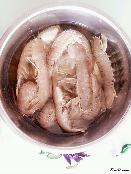 【巧吃皮皮虾】