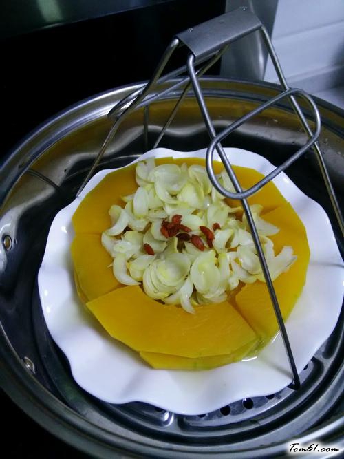 【百合蒸南瓜】