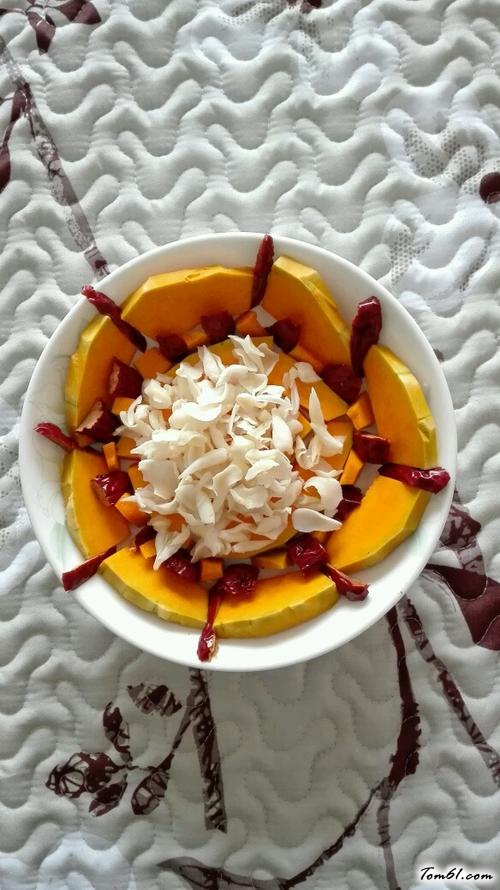 【百合红枣蒸南瓜】