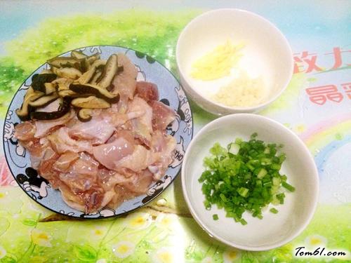 【香菇蒸滑鸡】