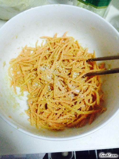 【粉蒸胡萝卜丝】