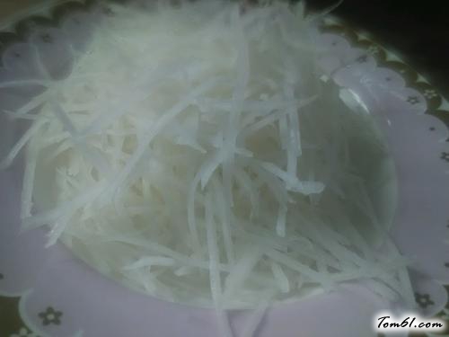【凉拌白萝卜丝】