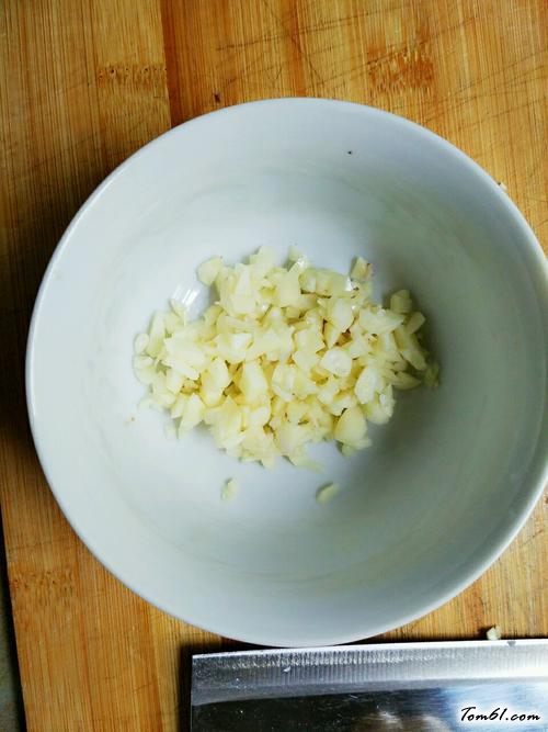 【酸辣黄瓜丁】