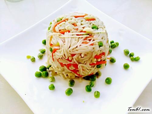 【蒜香青豆拌金针菇】