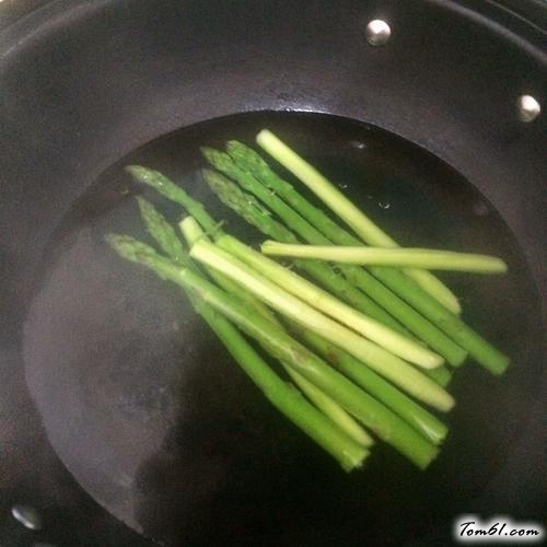 【白灼芦笋】