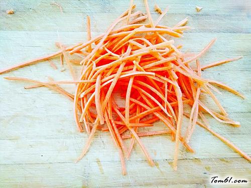 【蒜香青豆拌金针菇】