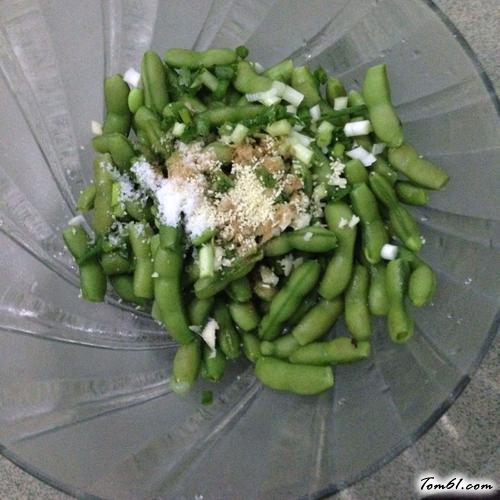 【爽口红油毛豆】