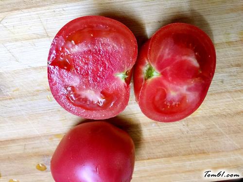 【火山下雪（糖拌西红柿）】