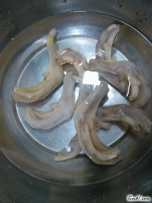 【五香鸭掌】