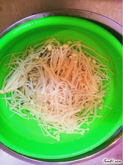 【凉拌金针菇】