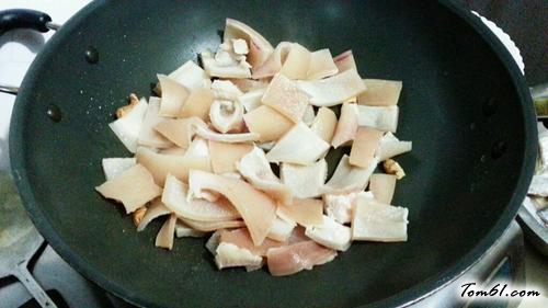 【花生卤猪皮】