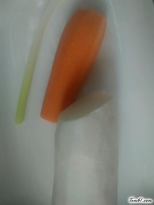 【凉拌白萝卜丝】