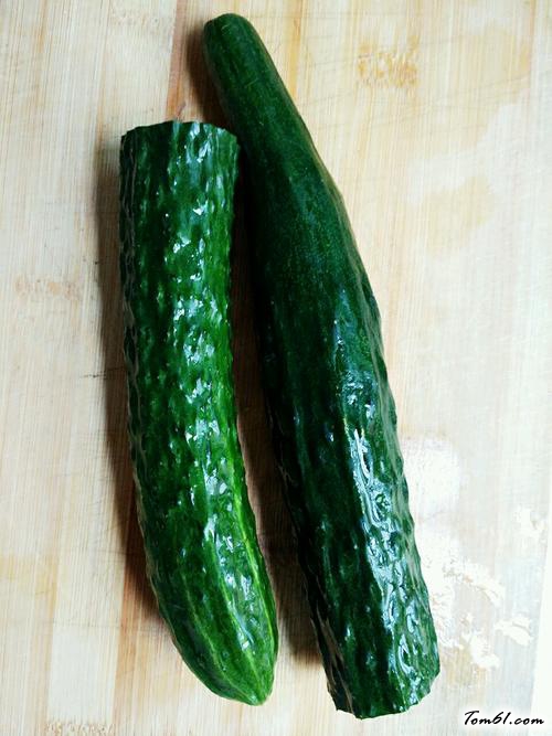 【酸辣黄瓜丁】