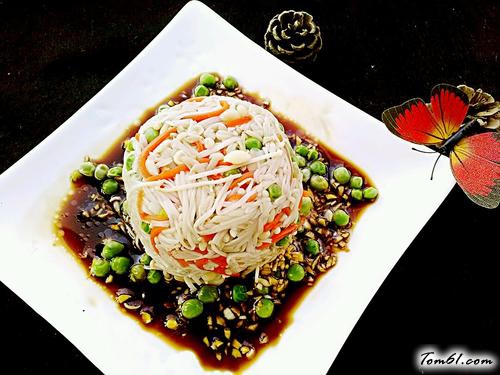 【蒜香青豆拌金针菇】