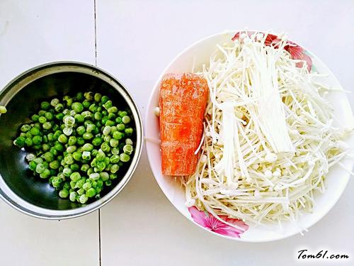 【蒜香青豆拌金针菇】