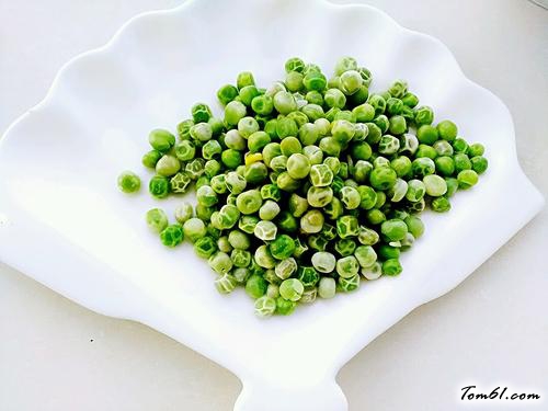 【蒜香青豆拌金针菇】