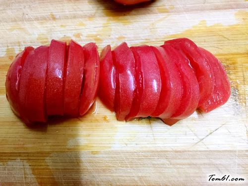 【火山下雪（糖拌西红柿）】