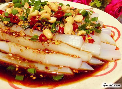 【凉拌豌豆凉粉】