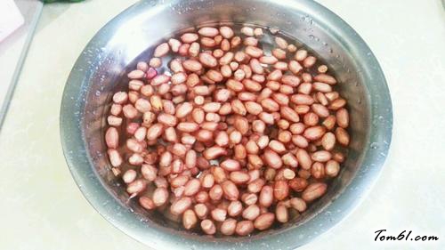 【花生卤猪皮】