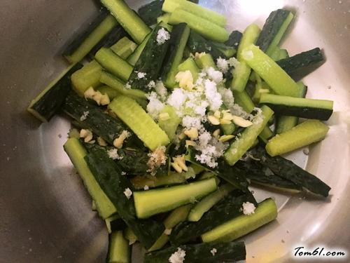 【家常腌黄瓜】