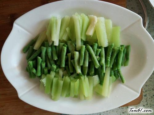 【清拌芥兰豇豆角】