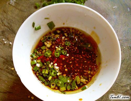 【凉拌豌豆凉粉】