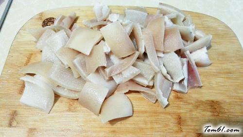 【花生卤猪皮】