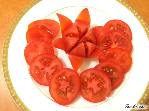 【西红柿洋葱沙拉】