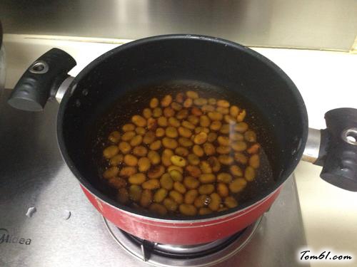 【卤五香蚕豆】