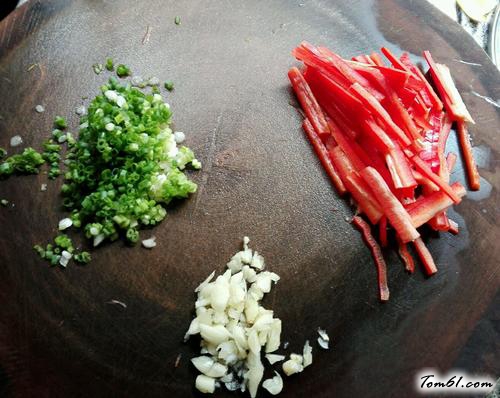 【凉拌金针菇】