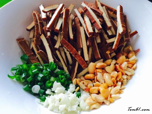 【凉拌五香豆腐干】