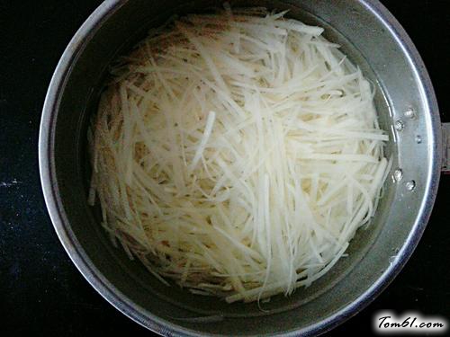 【酸辣凉拌土豆丝】