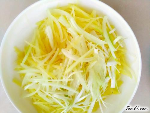 【抢拌三丝花生米】