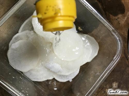 【酱香萝卜片】